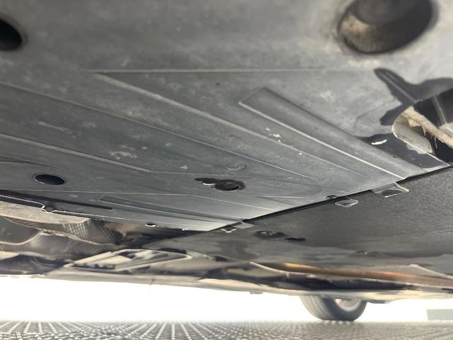 3シリーズ 320iラグジュアリー 革シートセット 前席シートヒーター レーンチェンジウォーニング ストレージパッケージ アクティブクルーズコントロール 前席パワーシート バックカメラ コンフォートアクセス 禁煙車 ワンオーナー(24枚目)