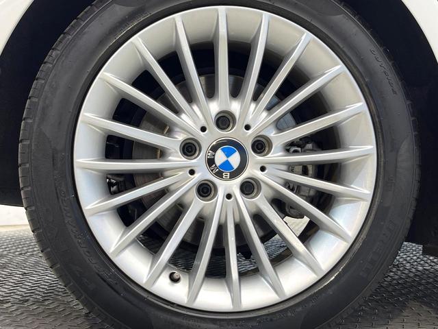 3シリーズ 320iラグジュアリー 革シートセット 前席シートヒーター レーンチェンジウォーニング ストレージパッケージ アクティブクルーズコントロール 前席パワーシート バックカメラ コンフォートアクセス 禁煙車 ワンオーナー(29枚目)