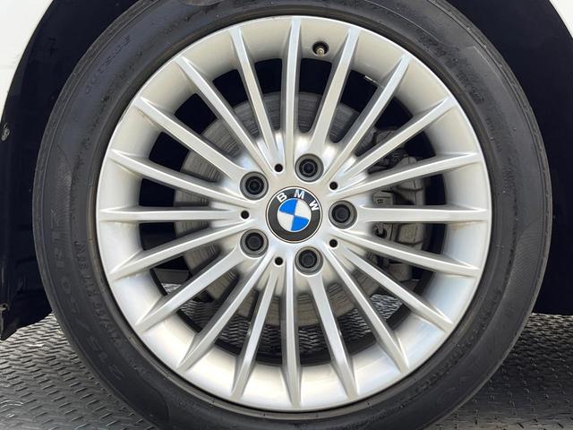 3シリーズ 320iラグジュアリー 革シートセット 前席シートヒーター レーンチェンジウォーニング ストレージパッケージ アクティブクルーズコントロール 前席パワーシート バックカメラ コンフォートアクセス 禁煙車 ワンオーナー(31枚目)