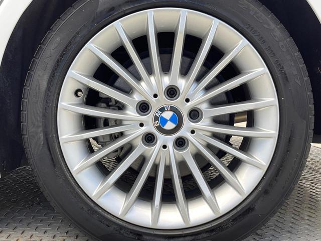 3シリーズ 320iラグジュアリー 革シートセット 前席シートヒーター レーンチェンジウォーニング ストレージパッケージ アクティブクルーズコントロール 前席パワーシート バックカメラ コンフォートアクセス 禁煙車 ワンオーナー(32枚目)