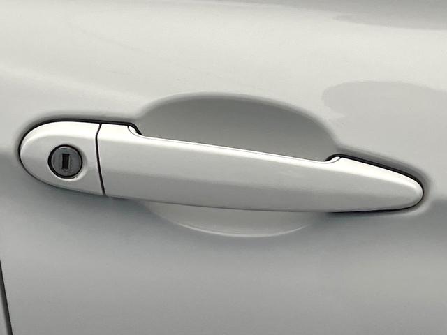 3シリーズ 320iラグジュアリー 革シートセット 前席シートヒーター レーンチェンジウォーニング ストレージパッケージ アクティブクルーズコントロール 前席パワーシート バックカメラ コンフォートアクセス 禁煙車 ワンオーナー(35枚目)