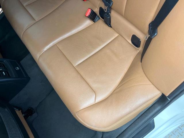 3シリーズ 320iラグジュアリー 革シートセット 前席シートヒーター レーンチェンジウォーニング ストレージパッケージ アクティブクルーズコントロール 前席パワーシート バックカメラ コンフォートアクセス 禁煙車 ワンオーナー(47枚目)