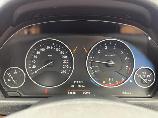 3シリーズ 320iラグジュアリー 革シートセット 前席シートヒーター レーンチェンジウォーニング ストレージパッケージ アクティブクルーズコントロール 前席パワーシート バックカメラ コンフォートアクセス 禁煙車 ワンオーナー(60枚目)