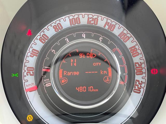 500 1.2 ポップ 後期モデル ワンオーナー 禁煙車 キーレスエントリー エアコン USBポート ETC車載器 Bluetooth接続 アイボリー革巻きステアリングホイール ファブリックシート(44枚目)