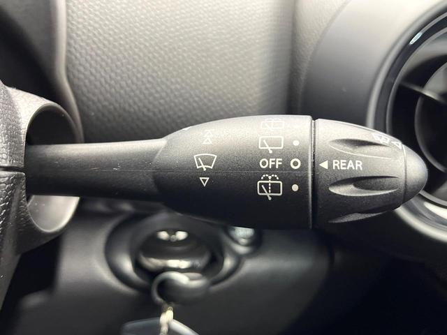 MINI クーパーSD クロスオーバー 後期モデル HIDヘッドライト HIDフロントフォグランプ オートライト バックカメラ Bluetooth接続 オートエアコン 純正17インチ5本ツインスポークAW キーレスエントリー 禁煙車(6枚目)