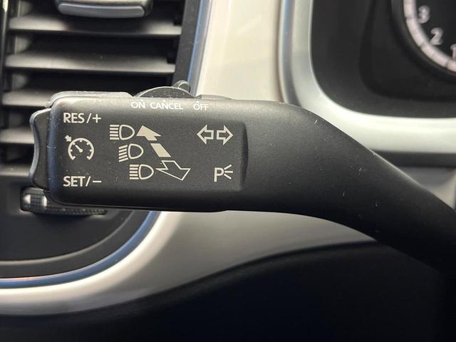 ザ・ビートル デザイン クルーズコントロール HIDヘッドランプ 純正16インチアルミ SDナビ CD/DVD AUX接続 Bluetooth再生 ワンオーナー 禁煙車(6枚目)