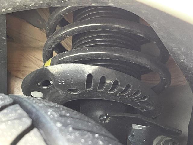 ザ・ビートル デザイン クルーズコントロール HIDヘッドランプ 純正16インチアルミ SDナビ CD/DVD AUX接続 Bluetooth再生 ワンオーナー 禁煙車(32枚目)