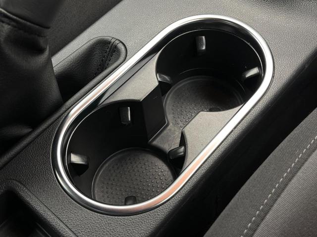 ザ・ビートル デザイン クルーズコントロール HIDヘッドランプ 純正16インチアルミ SDナビ CD/DVD AUX接続 Bluetooth再生 ワンオーナー 禁煙車(55枚目)