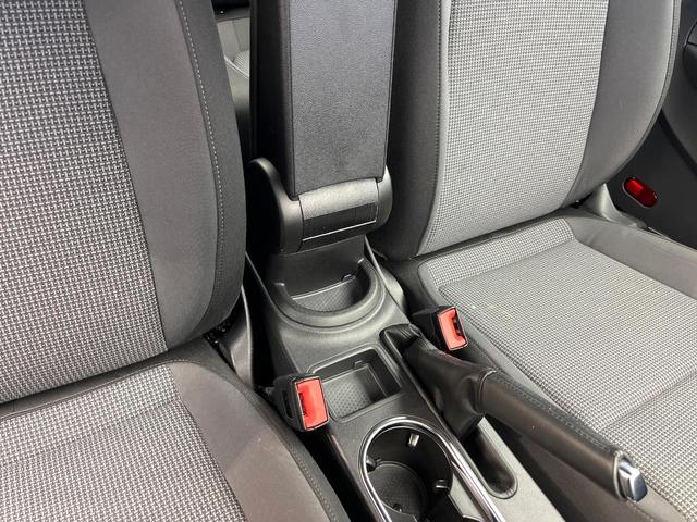 ザ・ビートル デザイン クルーズコントロール HIDヘッドランプ 純正16インチアルミ SDナビ CD/DVD AUX接続 Bluetooth再生 ワンオーナー 禁煙車(60枚目)