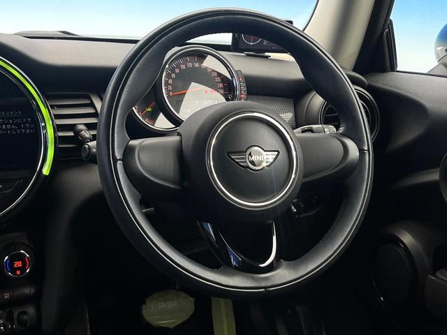 MINI クーパーD ペッパーPKG LEDヘッドランプ/LEDフロントフォグランプ 純正ナビ デュアルオートエアコン オートライト プライバシーガラス スマートキー Bluetooth ETC車載器 禁煙車(12枚目)