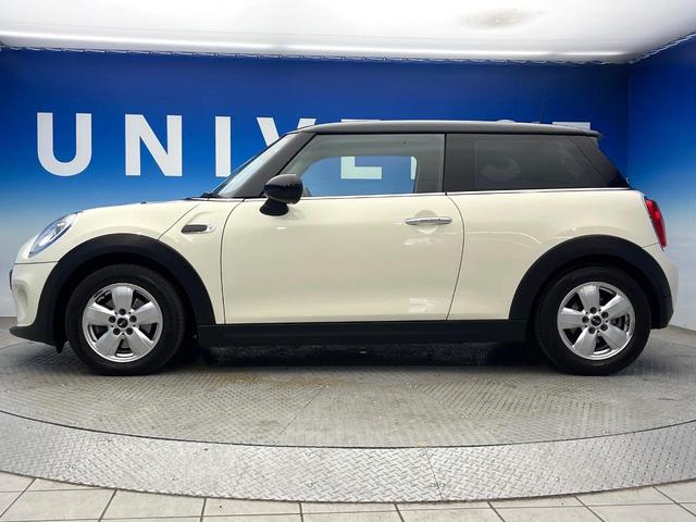 MINI クーパーD ペッパーPKG LEDヘッドランプ/LEDフロントフォグランプ 純正ナビ デュアルオートエアコン オートライト プライバシーガラス スマートキー Bluetooth ETC車載器 禁煙車(24枚目)