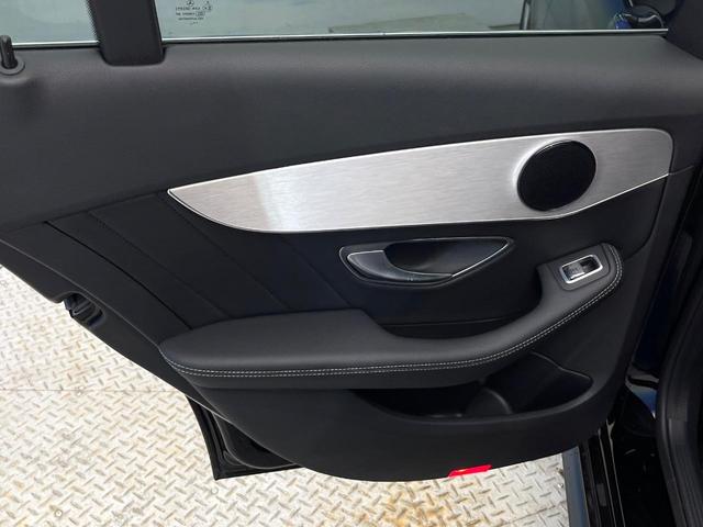 Ｃクラスステーションワゴン Ｃ１８０　ステーションワゴン　ローレウスエディション　特別仕様車　パノラミックスライディングルーフ　レーダーセーフティパッケージ　レーダークルーズコントロール　ブラインドスポット　パークトロニック　パーキングパイロット　アンビエントライト　キーレス　禁煙（43枚目）