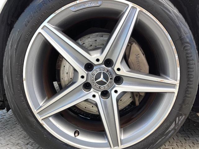 Ｃクラスステーションワゴン Ｃ２００　ステーションワゴン　スポーツ　レーダーセーフティパッケージ　レーダークルーズコントロール　ブラインドスポット　衝突軽減ブレーキ　パークトロニック　パーキングアシスト　合皮シート　運転席パワーシート　前席シートヒーター　禁煙（30枚目）