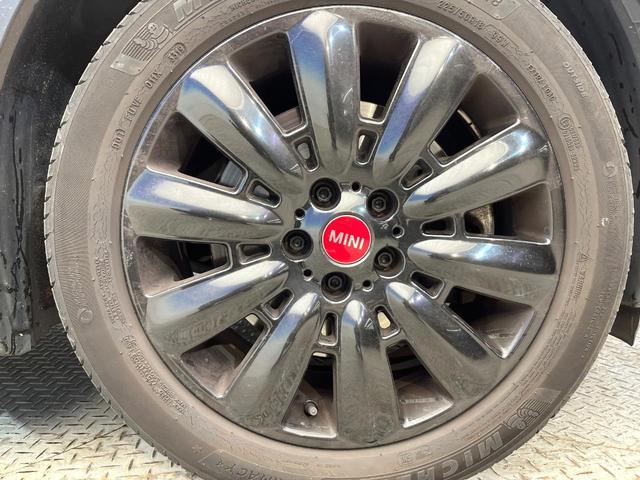 ＭＩＮＩ クーパーＳ　クロスオーバー　ＡＬＬ４エクステアスタイリング　ペッパーパッケージ　アダプティブクルーズコントロール　衝突被害軽減システム　レーンアシスト　クリアランスソナー　純正ナビ　バックカメラ　Ｂｌｕｅｔｏｏｔｈ接続　禁煙車（34枚目）