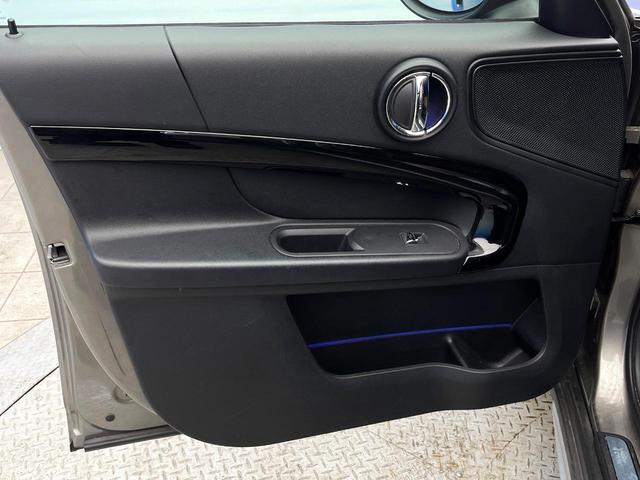 ＭＩＮＩ クーパーＳ　クロスオーバー　ＡＬＬ４エクステアスタイリング　ペッパーパッケージ　アダプティブクルーズコントロール　衝突被害軽減システム　レーンアシスト　クリアランスソナー　純正ナビ　バックカメラ　Ｂｌｕｅｔｏｏｔｈ接続　禁煙車（39枚目）