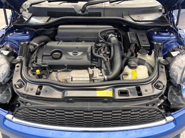 ＭＩＮＩ クーパーＳ　ロードスター　３ドア　黒革シート　シートヒーター　純正１７インチアルミホイール　ＨＩＤヘッドランプ　オートエアコン　キーレスエントリー　ＳＤナビ　フルセグＴＶ　ＥＴＣ　トラクションコントロール　ターボ　禁煙車（20枚目）