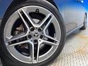 ●純正18インチアルミホイール:輸入車ならではの卓越した走りを支えるホイールと足回りです!日本車の走りに慣れている方にもぜひ体感して頂きたいほど、高いレベルでまとまっています!