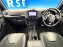 ジープ・ラングラーアンリミテッド バックカントリーエディション　特別仕様車　４ＷＤ　クルーズコントロール　ブラック革スポーツメッシュコンビシート　Ｂａｃｋｃｏｕｎｔｙｒ専用グレー文字盤アナログメーター　前席シートヒーター　純正１７インチアルミ　バックカメラ　禁煙車（2枚目）