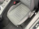 ベースグレード 6MT 「ABARTH」ロゴ入革/アルカンターラコンビシート クルーズコントロール クリアランスソナー オートエアコン 純正17インチアルミ バックカメラ スマートキー ETC メモリーナビ 禁煙車(41枚目)