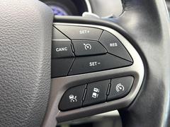 �������ץƥ��֥��롼������ȥ����롧���μ֤Ȥμִֵ�Υ�����ˤȤ�Ĥġ�����®�٤Ǽ�ư���Ԥ��Ƥ���뼡����Υ��롼������ȥ����롪��˹�®ƻϩ�伫ư������ƻϩ�ǻ��Ѥ��������ʵ�ǽ�Ǥ��� 6