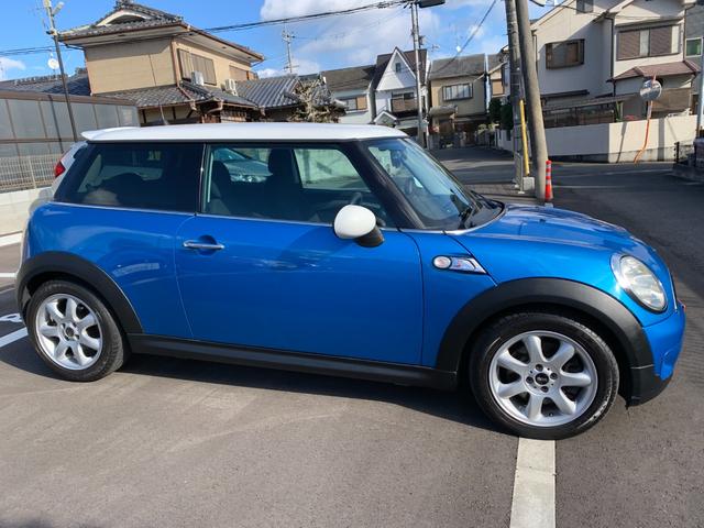 ＭＩＮＩ クーパーＳ　禁煙車　ガラスコーティング施工済　実走行距離４．８万ｋｍ・Ｂｌｕｅｔｏｏｔｈレシーバー付スマホ音楽再生可能・レーザーブルーＭ／ホワイトルーフ・ＥＴＣ・純正１６インチアルミ・ディスチャージヘッドライト・禁煙車・ガラスコーティング施工済（25枚目）