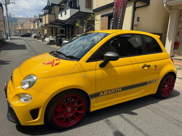アバルト５９５ コンペティツィオーネ１オーナー屋根付車庫保管整備記録簿全部有　禁煙車２０２５年１月タイベル・ウォーターポンプ・スタビライザーリンク交換済・　右Ｈ・５ＡＴ・アバルト専用アドバンレーシングＲＳＩＩ１７ＡＷ・カロッツェリア地デジナビ・ブレンボ・純正ＡＷ＆スタッドレス付（17枚目）