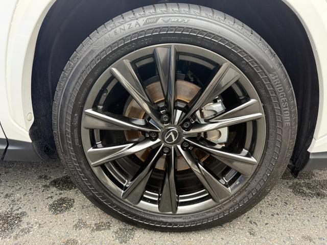 ＮＸ ＮＸ２５０ワンオーナー禁煙車　同色純正フェンダーアーチモール　赤／黒内装・Ｆスポーツ純正２０インチホイール・ヘッドアップディスプレイ・ムーンルーフ・純正１４インチモニターナビＴＶ・純正ドライブレコーダー・デジタルインナーミラー・ＴＶキャンセラー付・カードキー（21枚目）