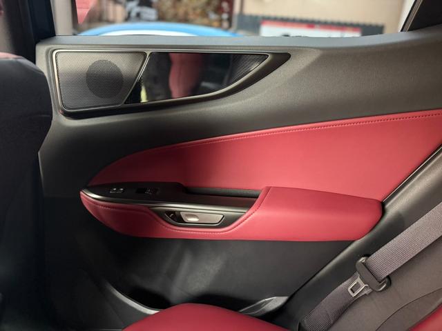ＮＸ ＮＸ２５０ワンオーナー禁煙車　同色純正フェンダーアーチモール　赤／黒内装・Ｆスポーツ純正２０インチホイール・ヘッドアップディスプレイ・ムーンルーフ・純正１４インチモニターナビＴＶ・純正ドライブレコーダー・デジタルインナーミラー・ＴＶキャンセラー付・カードキー（62枚目）