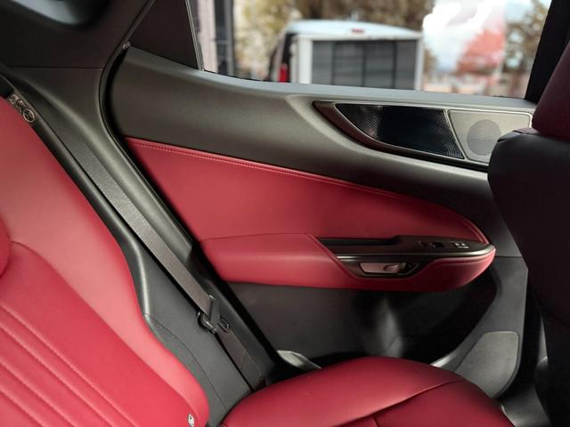 ＮＸ ＮＸ２５０ワンオーナー禁煙車　同色純正フェンダーアーチモール　赤／黒内装・Ｆスポーツ純正２０インチホイール・ヘッドアップディスプレイ・ムーンルーフ・純正１４インチモニターナビＴＶ・純正ドライブレコーダー・デジタルインナーミラー・ＴＶキャンセラー付・カードキー（63枚目）