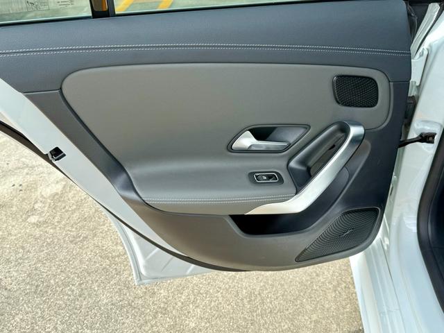 CLAクラス シューティングブレーク CLA200dシュティングブレAMGレザエクスクルP パノラマルーフ・レザーエクスクルーシブPKG・アドバンスドPKG・レーダーセフティPKG・ナビPKG・360度カメラ・シートヒーター・ETC・ヘッドアップD・20インチAW・パワーバックドア(29枚目)