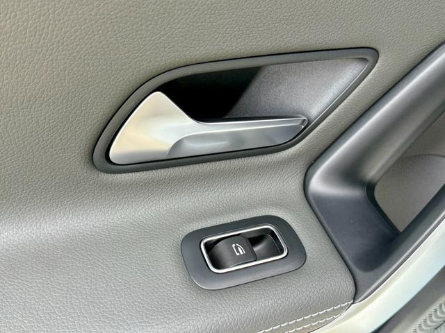 CLAクラス シューティングブレーク CLA200dシュティングブレAMGレザエクスクルP パノラマルーフ・レザーエクスクルーシブPKG・アドバンスドPKG・レーダーセフティPKG・ナビPKG・360度カメラ・シートヒーター・ETC・ヘッドアップD・20インチAW・パワーバックドア(30枚目)