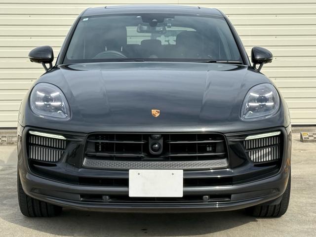 マカン マカンGTS カーボンインテリアPKG・パノラマルーフ・BOSE・PSCB・アダプティブエアサス・ハイグロスエクステリア・カーボンGTステアリング・レザー・アダプティブスポーツシートベンチレーション付き・(2枚目)