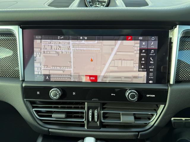 マカン マカンGTS カーボンインテリアPKG・パノラマルーフ・BOSE・PSCB・アダプティブエアサス・ハイグロスエクステリア・カーボンGTステアリング・レザー・アダプティブスポーツシートベンチレーション付き・(30枚目)