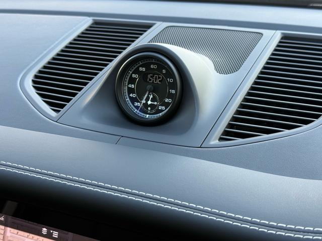 マカン マカンGTS カーボンインテリアPKG・パノラマルーフ・BOSE・PSCB・アダプティブエアサス・ハイグロスエクステリア・カーボンGTステアリング・レザー・アダプティブスポーツシートベンチレーション付き・(34枚目)