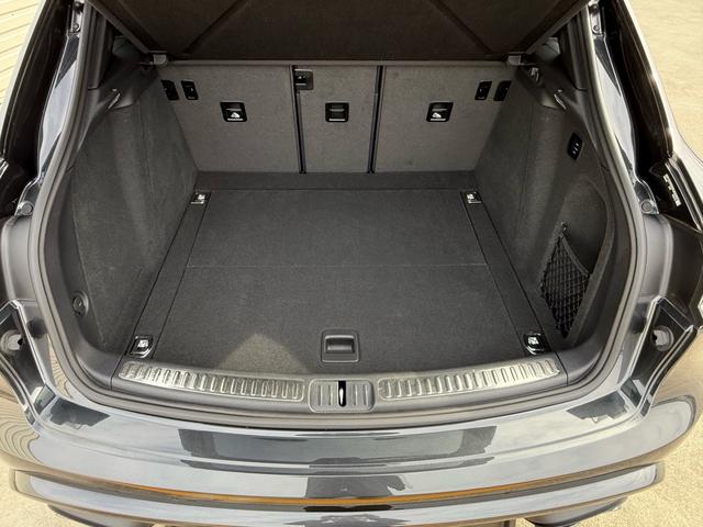 マカン マカンGTS カーボンインテリアPKG・パノラマルーフ・BOSE・PSCB・アダプティブエアサス・ハイグロスエクステリア・カーボンGTステアリング・レザー・アダプティブスポーツシートベンチレーション付き・(53枚目)