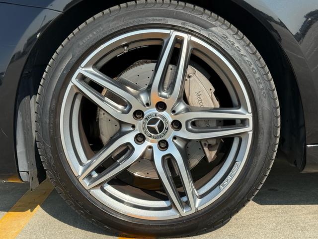 Eクラス E200 アバンギャルド スポーツ パノラマルーフ・レザーEXP・レーダーセーフティPKG・全周囲カメラ・HUD・マルチビームLED・パワーバックドア・前席パワーシート・シートヒーター・純正19AW・地デジ・Bluetooth・禁煙車(42枚目)