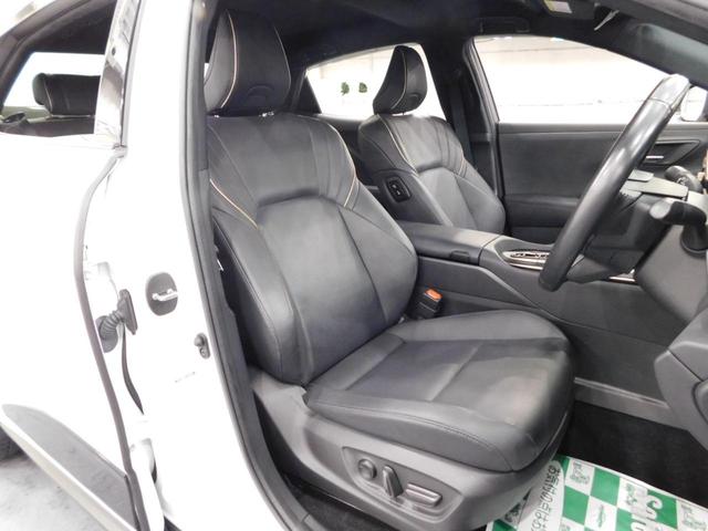 TOYOTA CROWN CROSSOVER G ADVANCED LEATHER PACKAGE