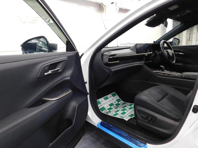 TOYOTA CROWN CROSSOVER G ADVANCED LEATHER PACKAGE