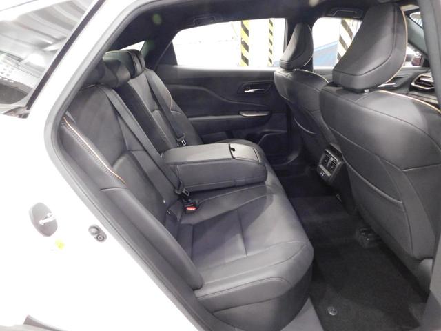 TOYOTA CROWN CROSSOVER G ADVANCED LEATHER PACKAGE