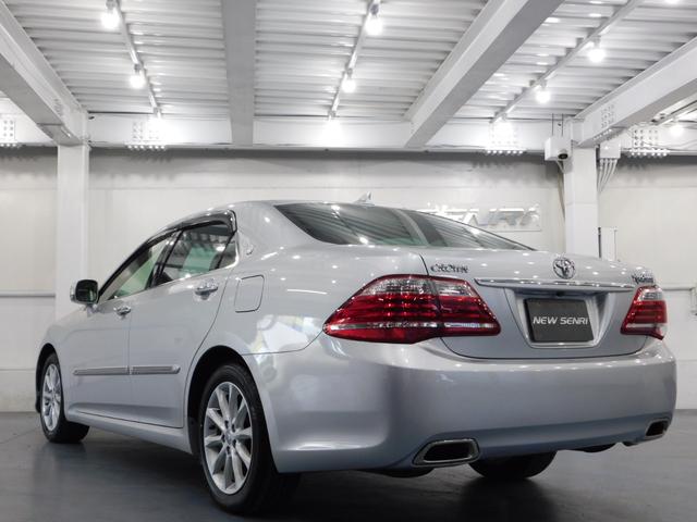 クラウン ２．５ロイヤルサルーン　アニバーサリーＥＤ　【グー鑑定付】【車両状態評価書】後期・本革シート・純正ナビＴＶ・電動シート・シートヒーター・電動ブラインド・クルーズコントロール（2枚目）