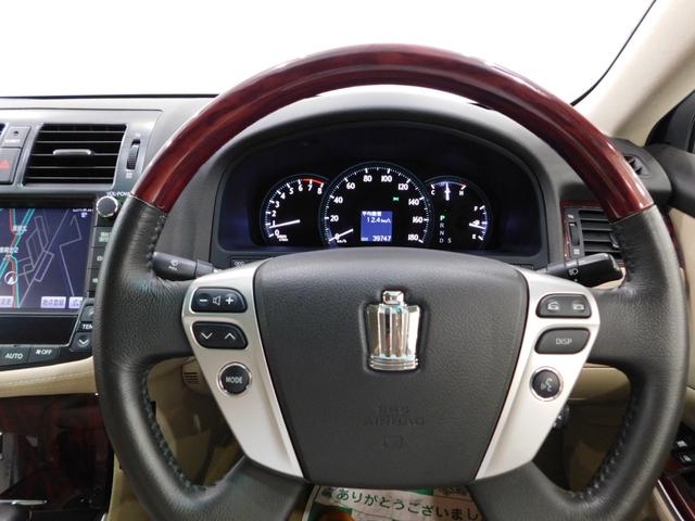 クラウン ２．５ロイヤルサルーン　アニバーサリーＥＤ　【グー鑑定付】【車両状態評価書】後期・本革シート・純正ナビＴＶ・電動シート・シートヒーター・電動ブラインド・クルーズコントロール（16枚目）