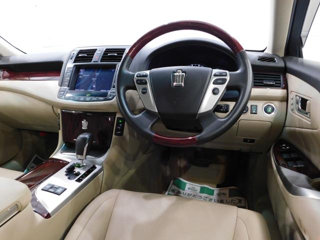 クラウン ２．５ロイヤルサルーン　アニバーサリーＥＤ　【グー鑑定付】【車両状態評価書】後期・本革シート・純正ナビＴＶ・電動シート・シートヒーター・電動ブラインド・クルーズコントロール（21枚目）