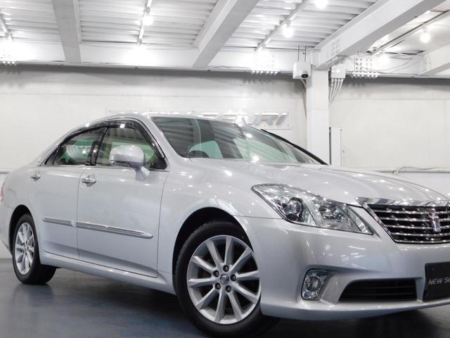 クラウン ２．５ロイヤルサルーン　アニバーサリーＥＤ　【グー鑑定付】【車両状態評価書】後期・本革シート・純正ナビＴＶ・電動シート・シートヒーター・電動ブラインド・クルーズコントロール（42枚目）