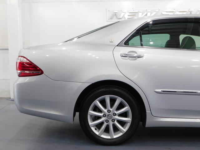 クラウン ２．５ロイヤルサルーン　アニバーサリーＥＤ　【グー鑑定付】【車両状態評価書】後期・本革シート・純正ナビＴＶ・電動シート・シートヒーター・電動ブラインド・クルーズコントロール（44枚目）