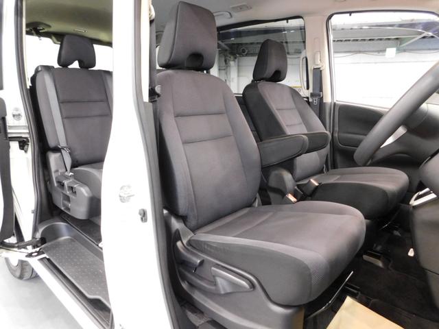 セレナ Ｘ　ＶセレクションＩＩ　【グー鑑定付】【車両状態評価書】純正８型ナビＴＶ・両側電動ドア・衝突軽減ブレーキ・車線逸脱センサー・クルーズコントロール・バックモニター・スマートキー（16枚目）