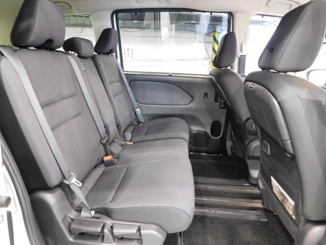 セレナ Ｘ　ＶセレクションＩＩ　【グー鑑定付】【車両状態評価書】純正８型ナビＴＶ・両側電動ドア・衝突軽減ブレーキ・車線逸脱センサー・クルーズコントロール・バックモニター・スマートキー（18枚目）