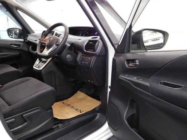 セレナ Ｘ　ＶセレクションＩＩ　【グー鑑定付】【車両状態評価書】純正８型ナビＴＶ・両側電動ドア・衝突軽減ブレーキ・車線逸脱センサー・クルーズコントロール・バックモニター・スマートキー（26枚目）