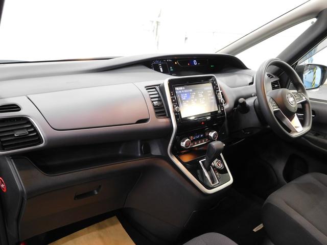 セレナ Ｘ　ＶセレクションＩＩ　【グー鑑定付】【車両状態評価書】純正８型ナビＴＶ・両側電動ドア・衝突軽減ブレーキ・車線逸脱センサー・クルーズコントロール・バックモニター・スマートキー（27枚目）