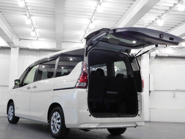 セレナ Ｘ　ＶセレクションＩＩ　【グー鑑定付】【車両状態評価書】純正８型ナビＴＶ・両側電動ドア・衝突軽減ブレーキ・車線逸脱センサー・クルーズコントロール・バックモニター・スマートキー（42枚目）