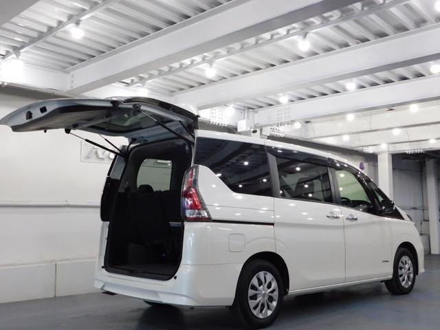 セレナ Ｘ　ＶセレクションＩＩ　【グー鑑定付】【車両状態評価書】純正８型ナビＴＶ・両側電動ドア・衝突軽減ブレーキ・車線逸脱センサー・クルーズコントロール・バックモニター・スマートキー（53枚目）